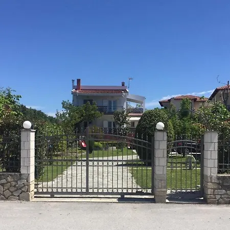 بيت للعطل Constanza